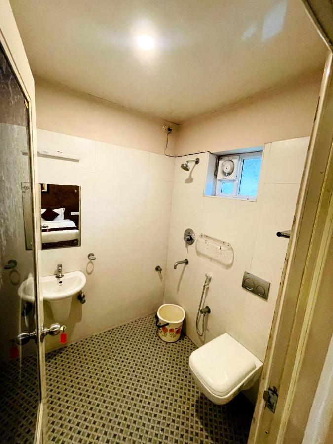 Kb Residency Hotel Kozhikode Buitenkant foto