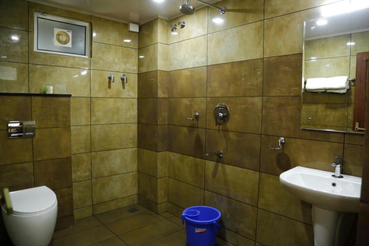 Kb Residency Hotel Kozhikode Buitenkant foto